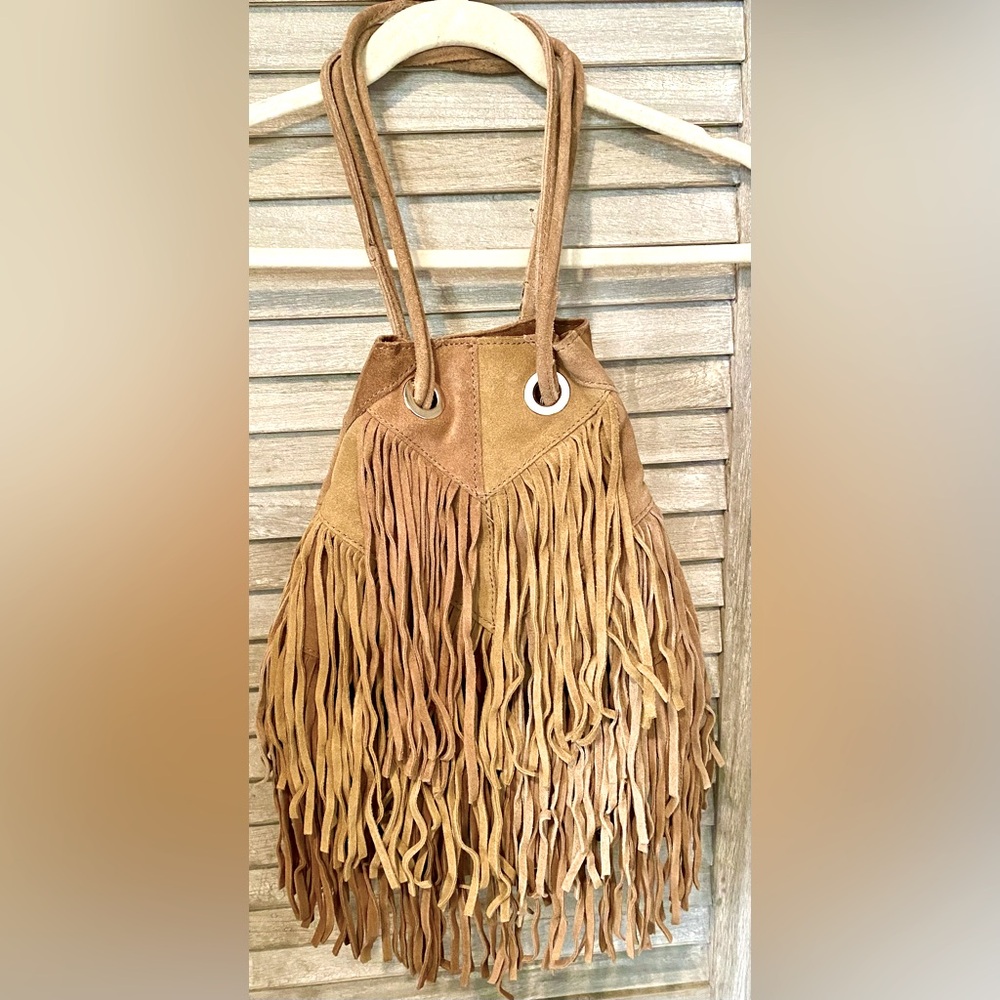 Vintage ZARA Cow leather fringe bag, adjustable straps Free spirited vibe - Picture 3 of 10